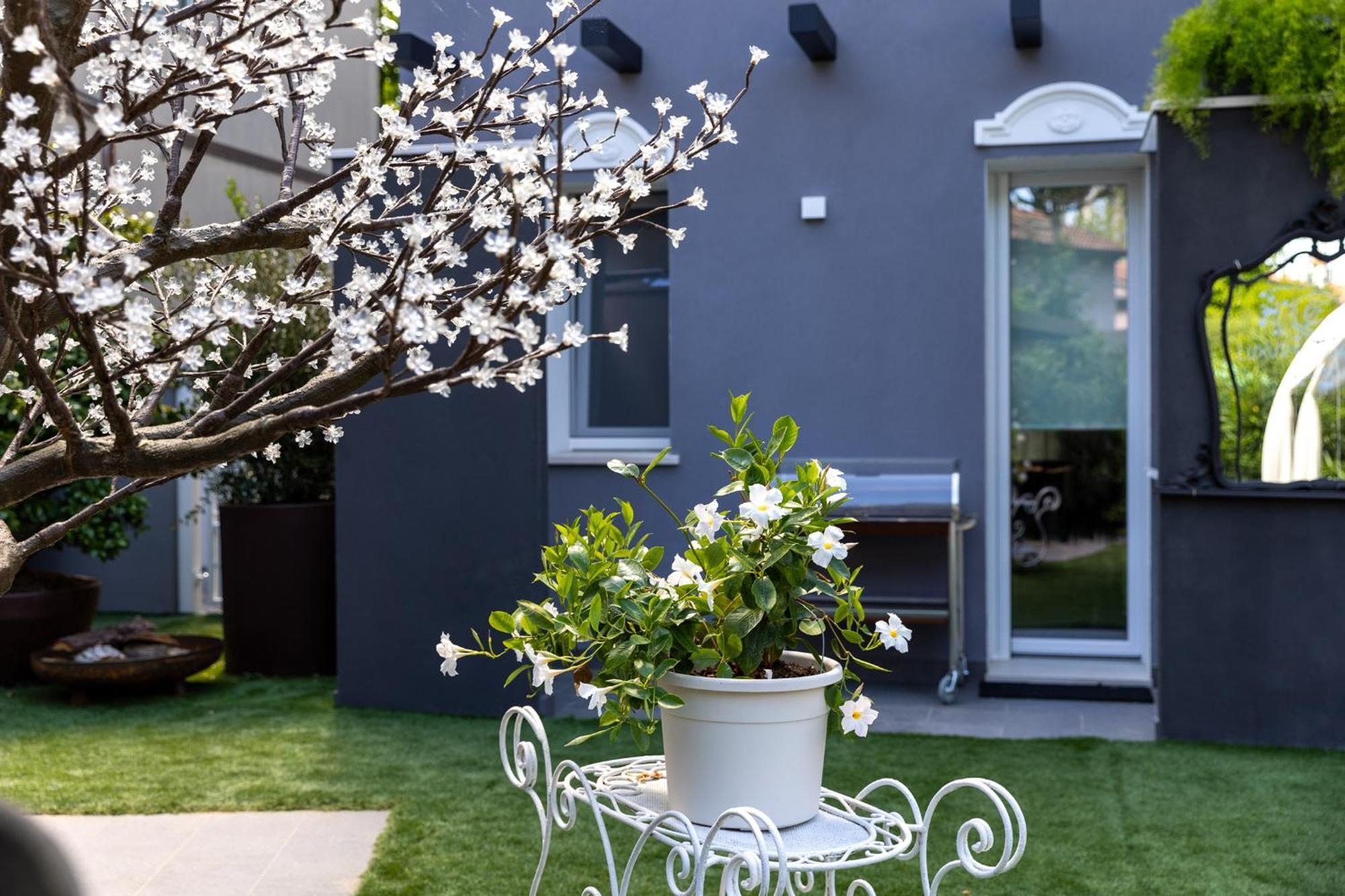 Villa Monti Suites&Aparts Cesenatico Eksteriør billede