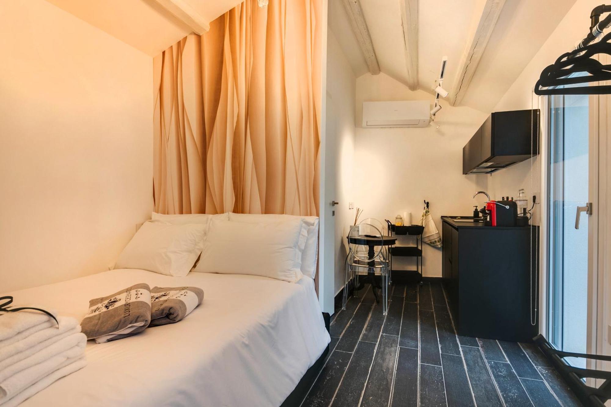 Villa Monti Suites&Aparts Cesenatico Eksteriør billede